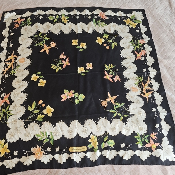 Vintage Salvatore Ferragamo Scarf - Picture 2 of 7